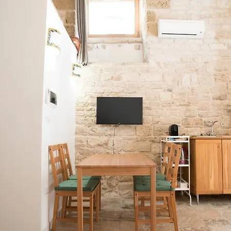 Piazza Duomo - Medieval Puglia'S House Giovinazzo Exterior photo