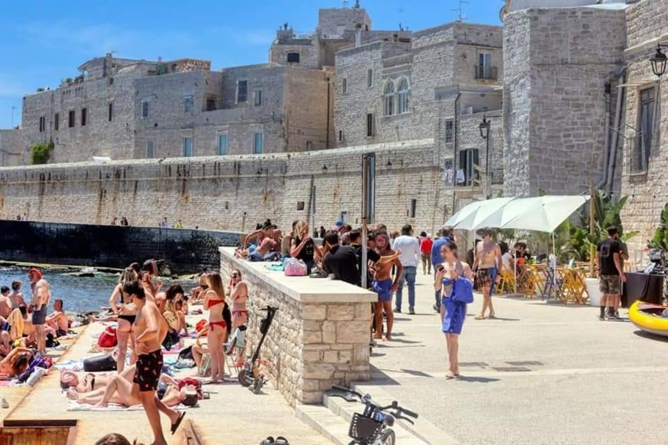 Apartment Piazza Duomo - Medieval Puglia's House *